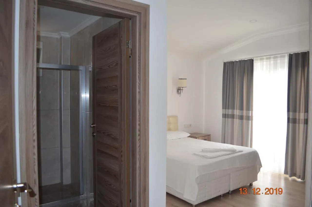 Hotel Uygar Fethiye 3*,